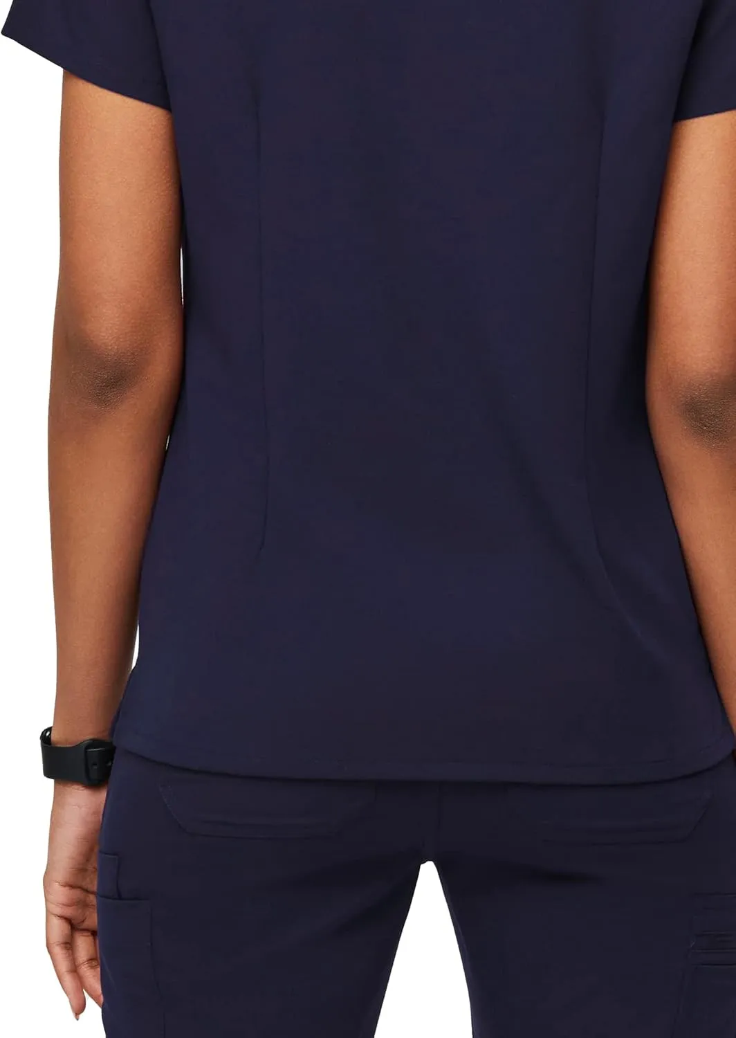 FIGS Casma Scrub Top for Women  Classic Fit, 3 Pockets, Four-Way Stretch, Anti-Wrinkle
