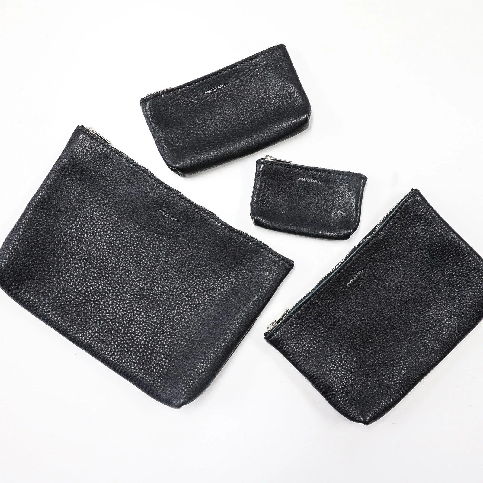 MASSTARD -MINIMAL LEATHER POUCH (Small)- BLACK