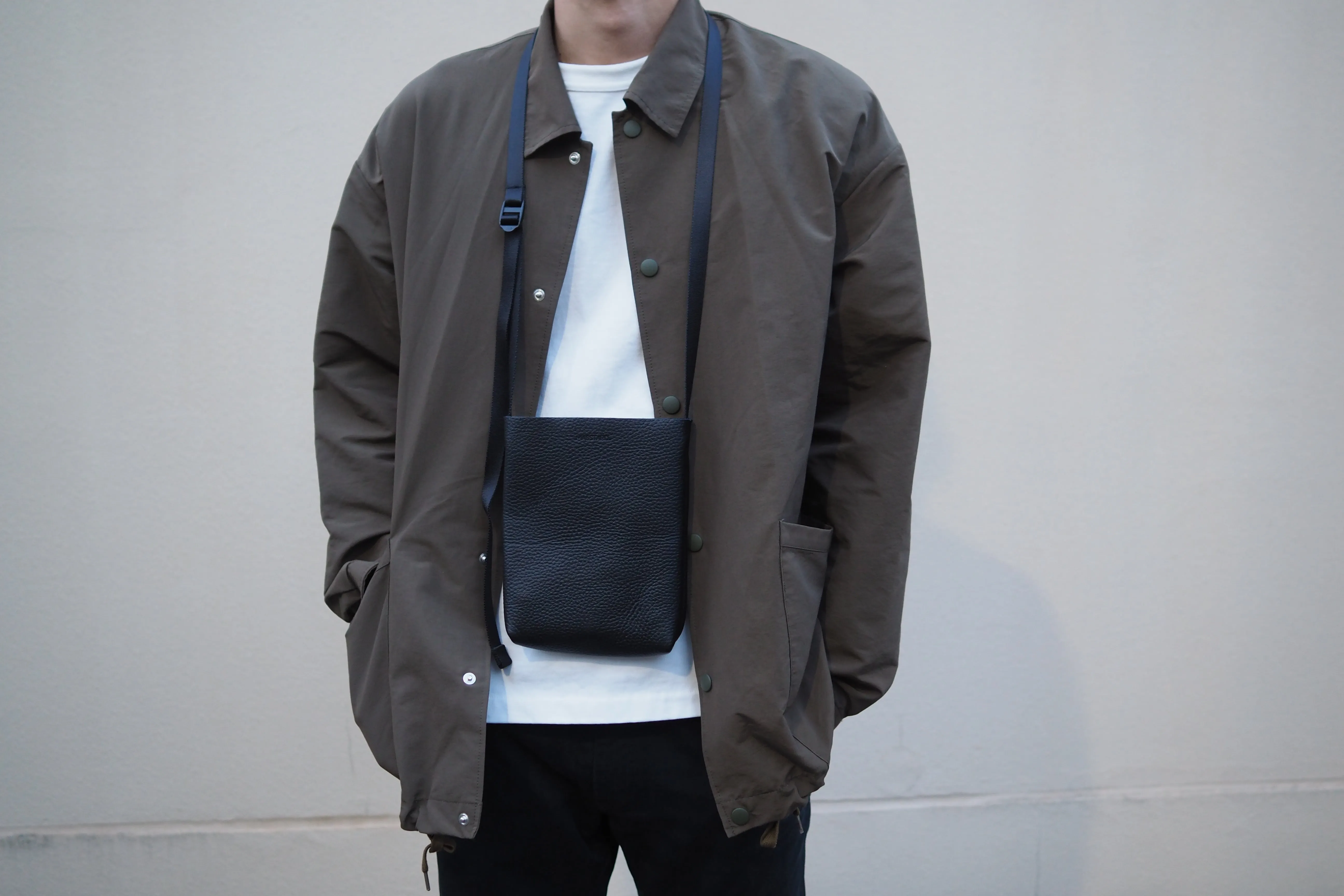 MASSTARD -MINIMAL LEATHER SACOCHE (Mini)- BLACK
