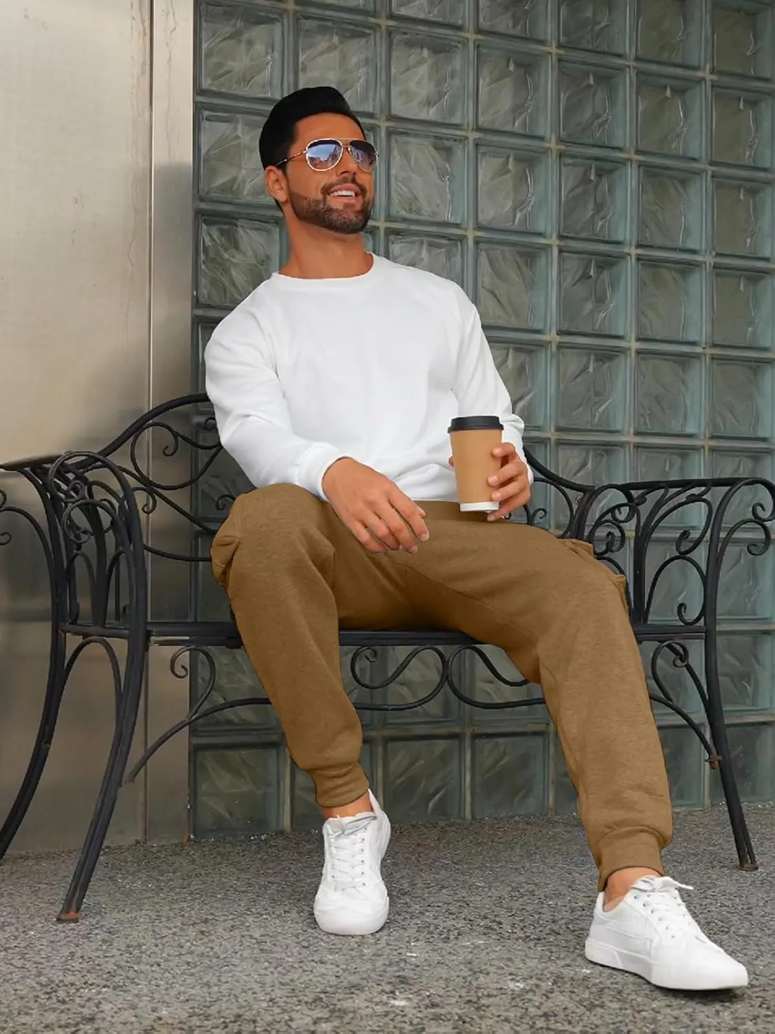 Mens Fleece Cargo Sweatpants Heavyweight Elastic Waist Pants with Pockets Baggy Drawstring Jogger Pants