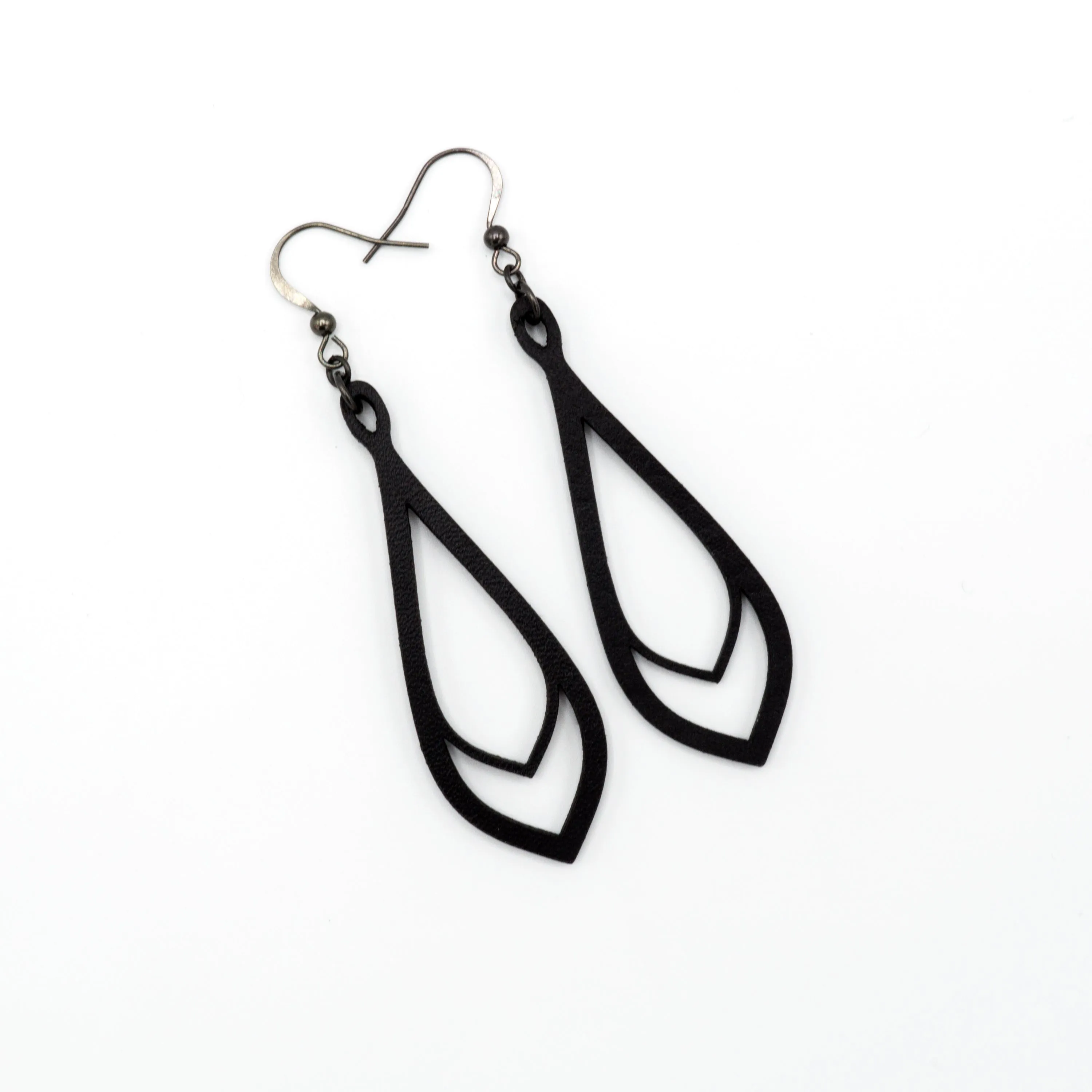 Saturā Variant 01 // Leather Earrings - Black