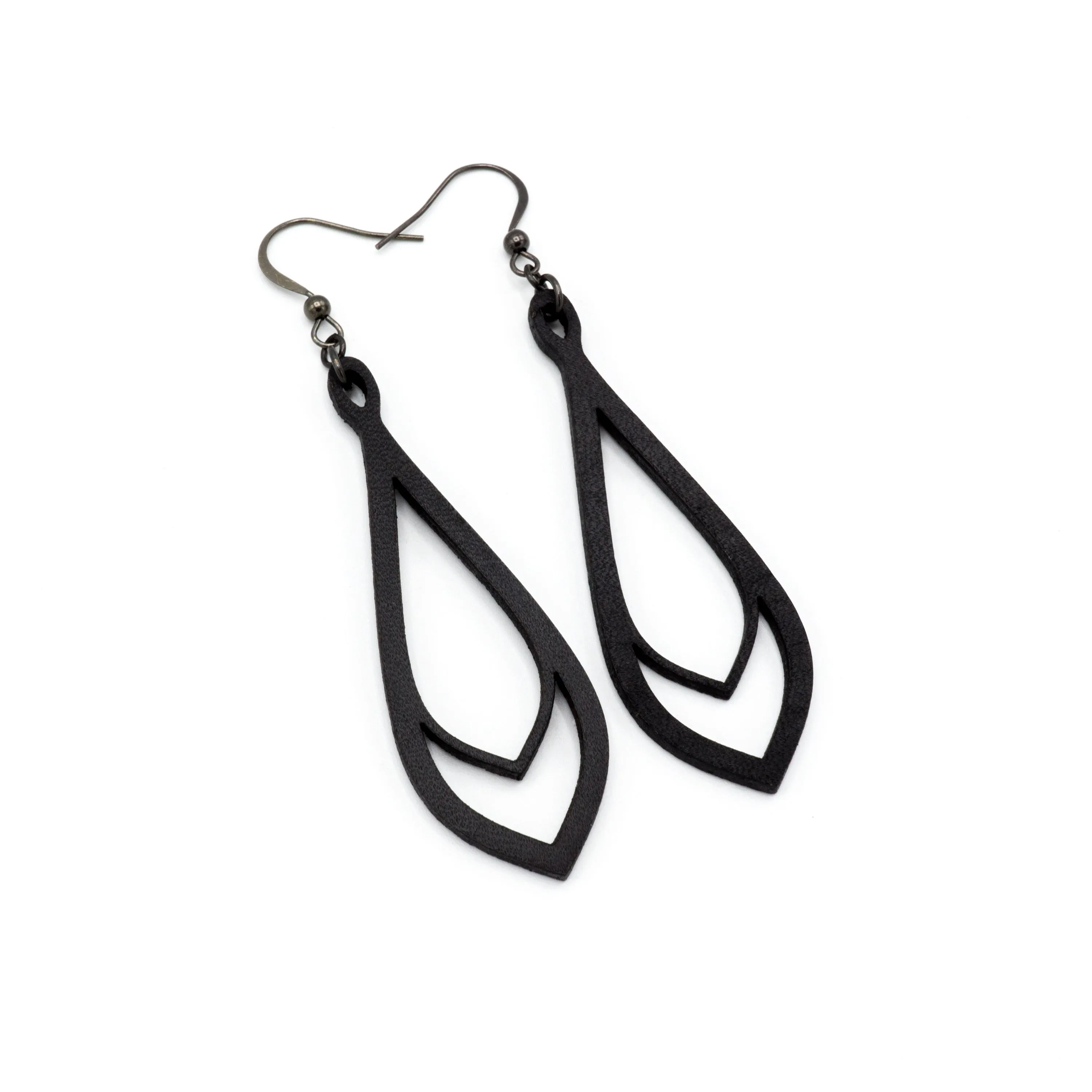 Saturā Variant 01 // Leather Earrings - Black