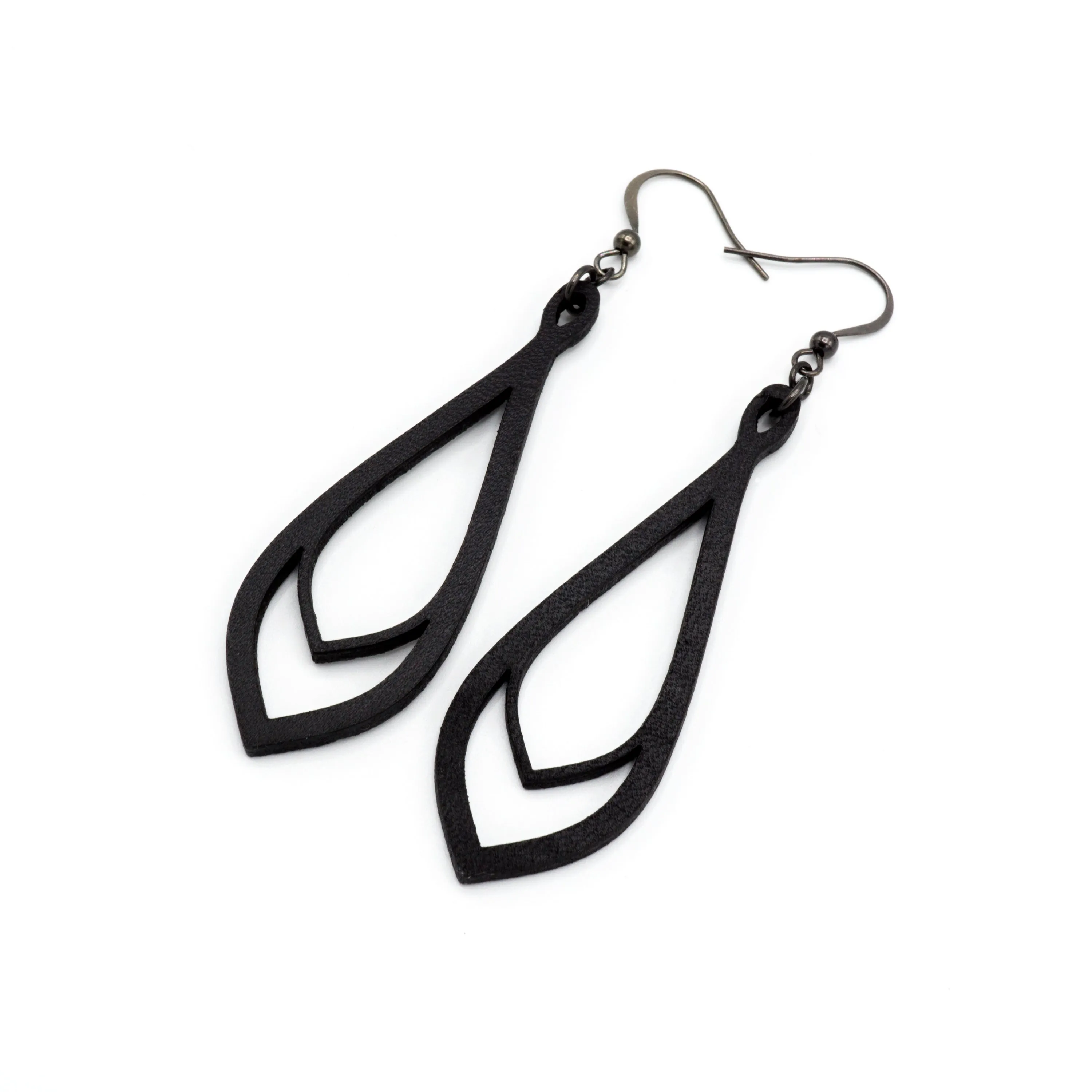 Saturā Variant 01 // Leather Earrings - Black