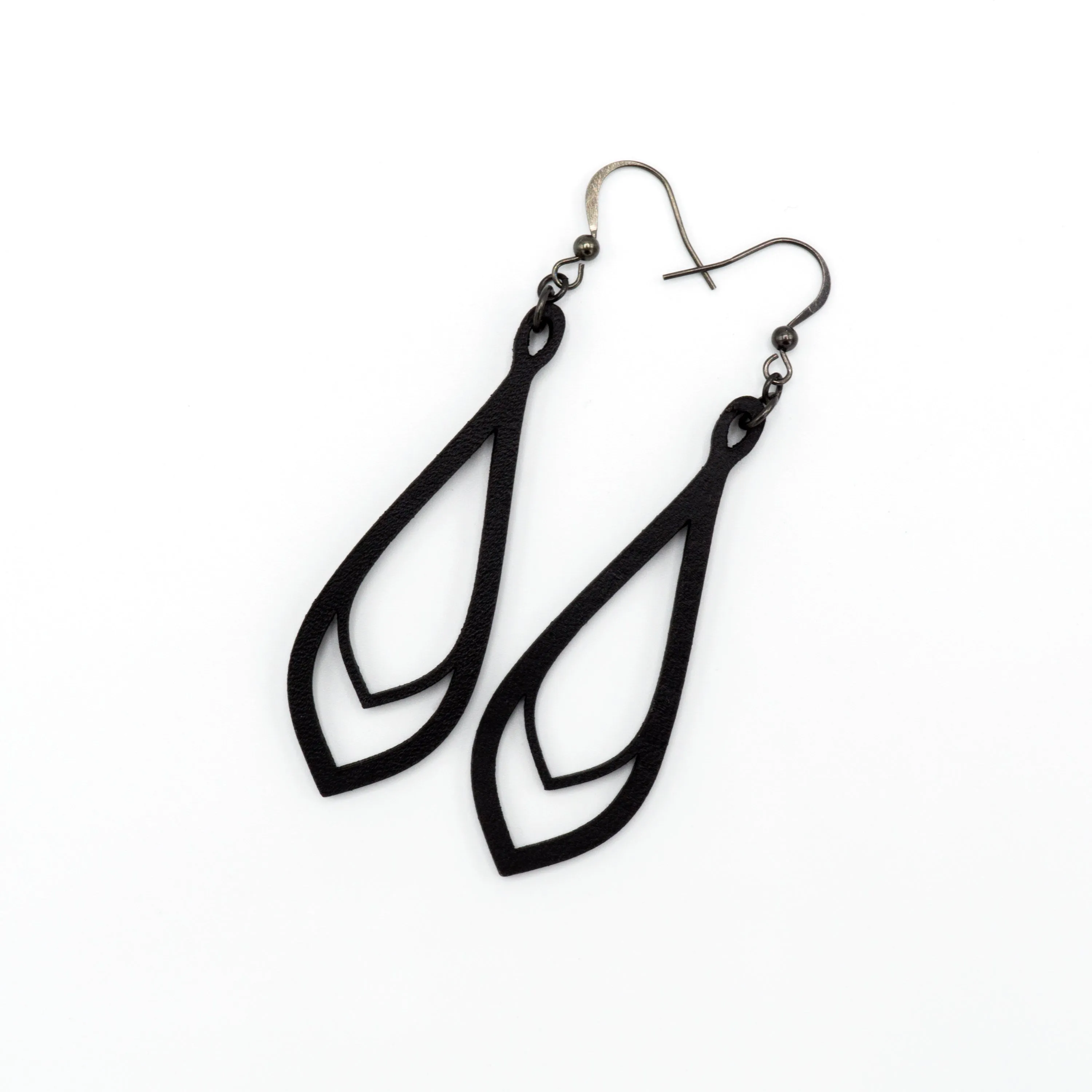 Saturā Variant 01 // Leather Earrings - Black