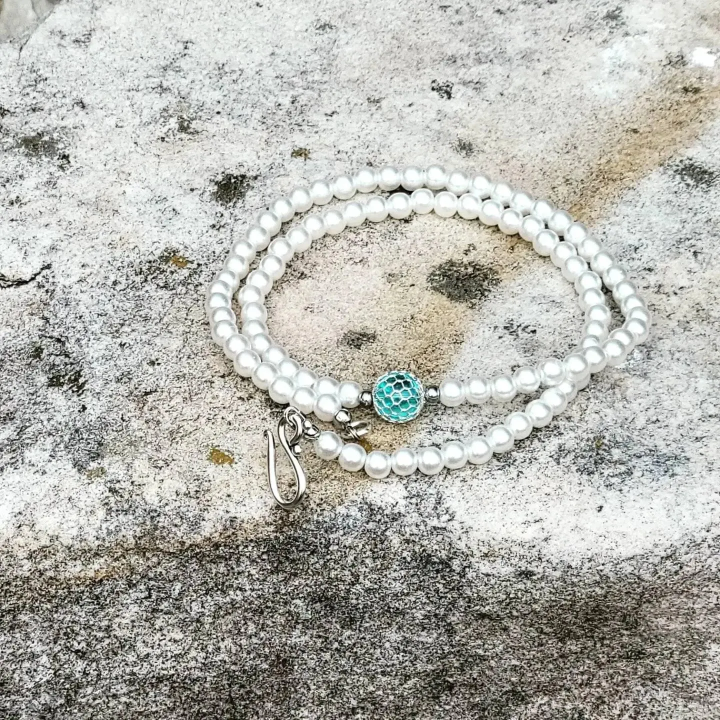 Versatile Pearl Bracelet or Necklace