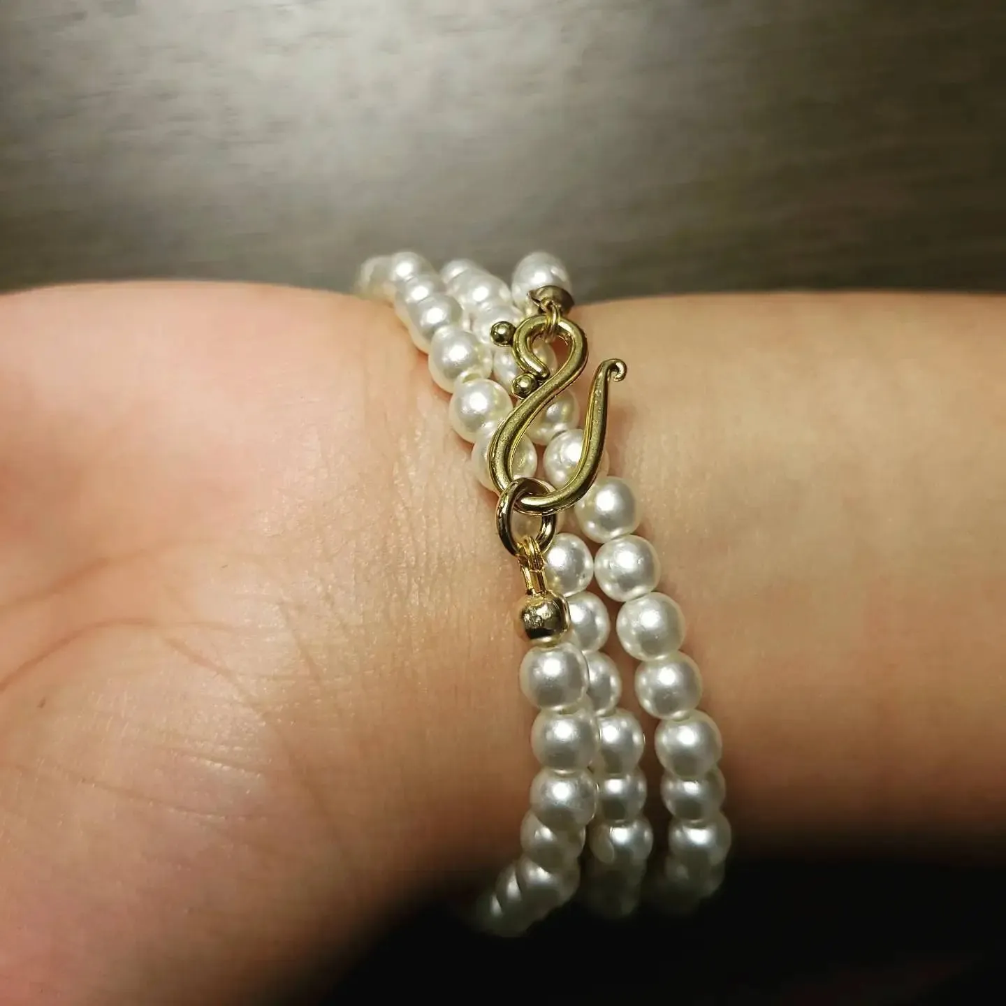 Versatile Pearl Bracelet or Necklace