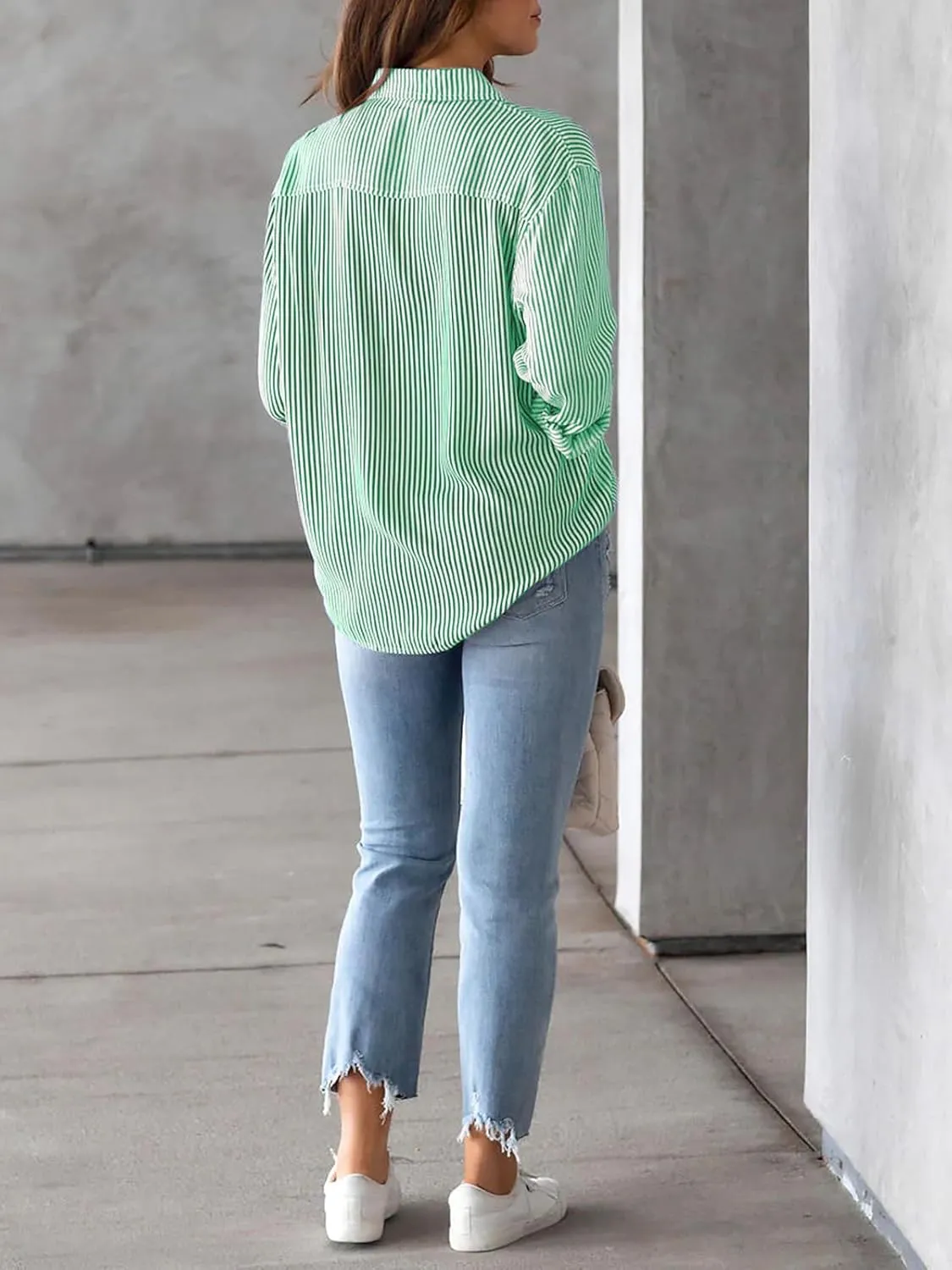 Women's Button Down Shirts Striped Long Sleeve Tops Classic Office Work Blouses with Pocket